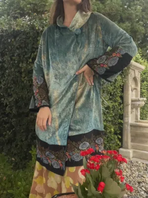 1920s Dual Tone Embroidered Lamé Trim Emerald & Gold Velvet Opera Coat