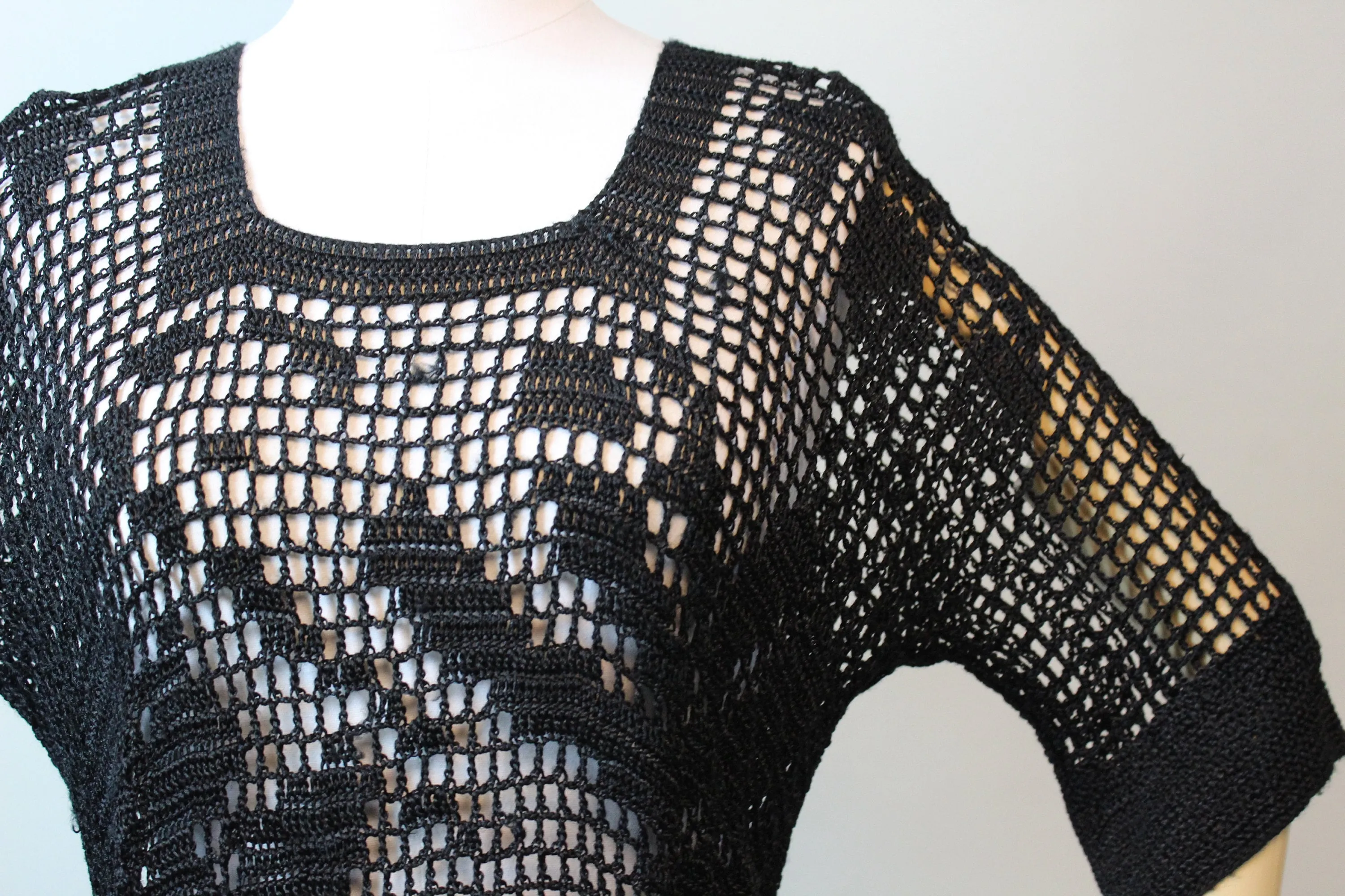 1920s GLOSSILLA FRINGE crochet TOP sweater small medium | new fall