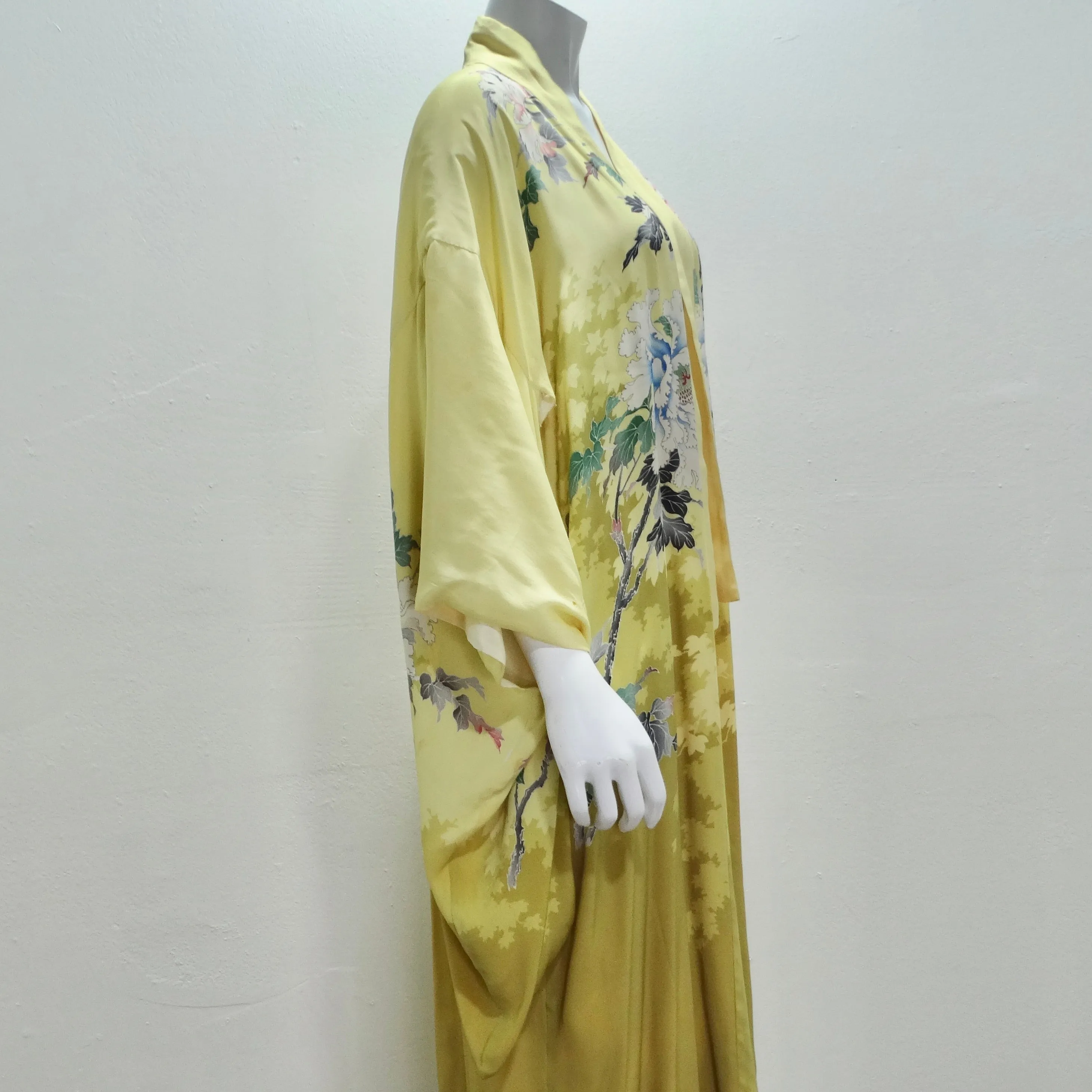 1940s Embroidered Silk Kimono