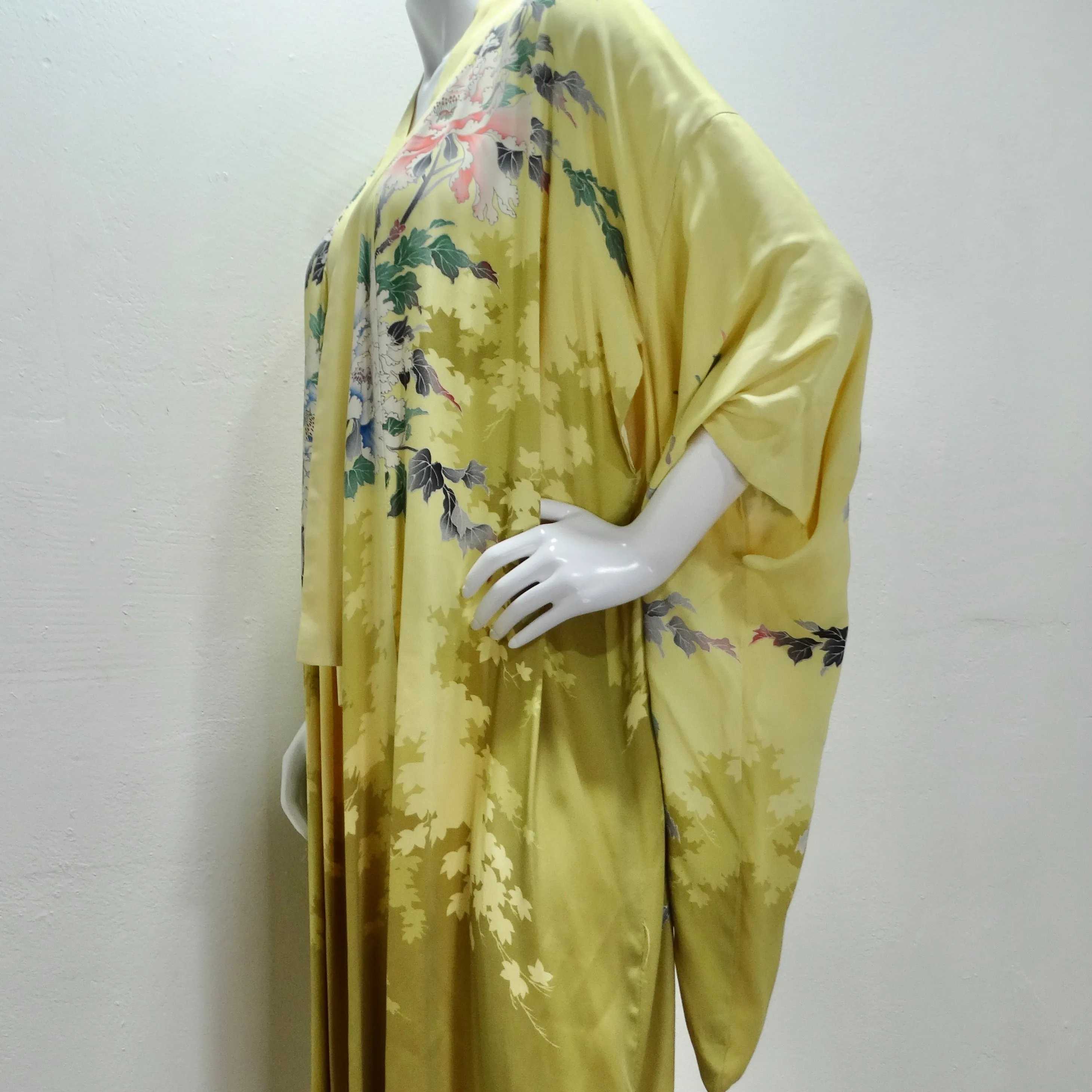 1940s Embroidered Silk Kimono