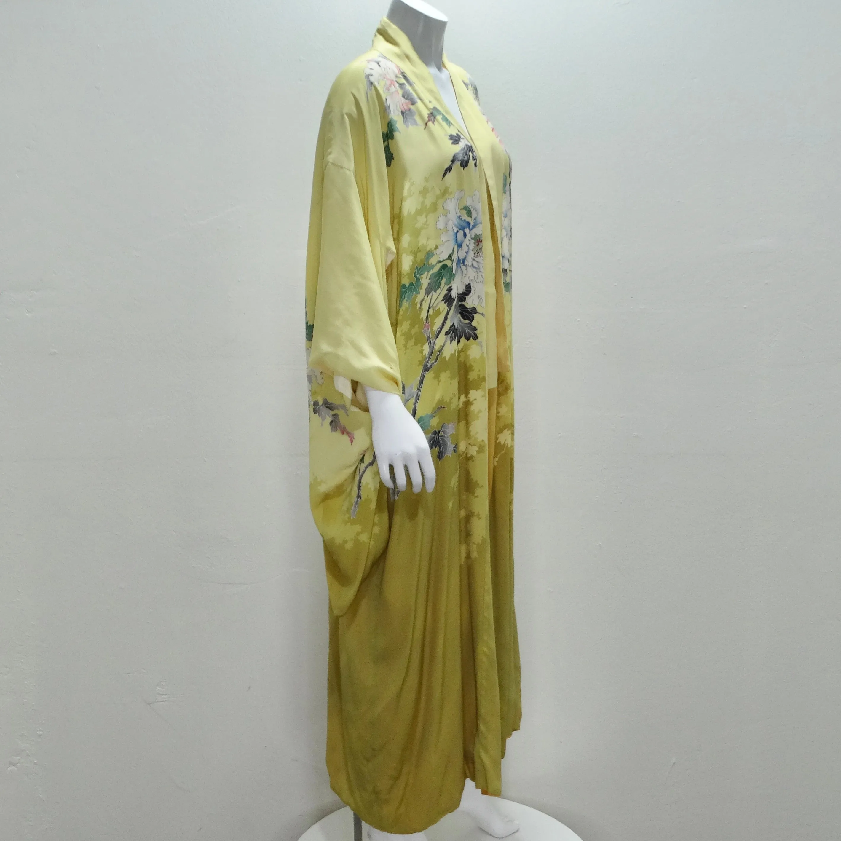 1940s Embroidered Silk Kimono