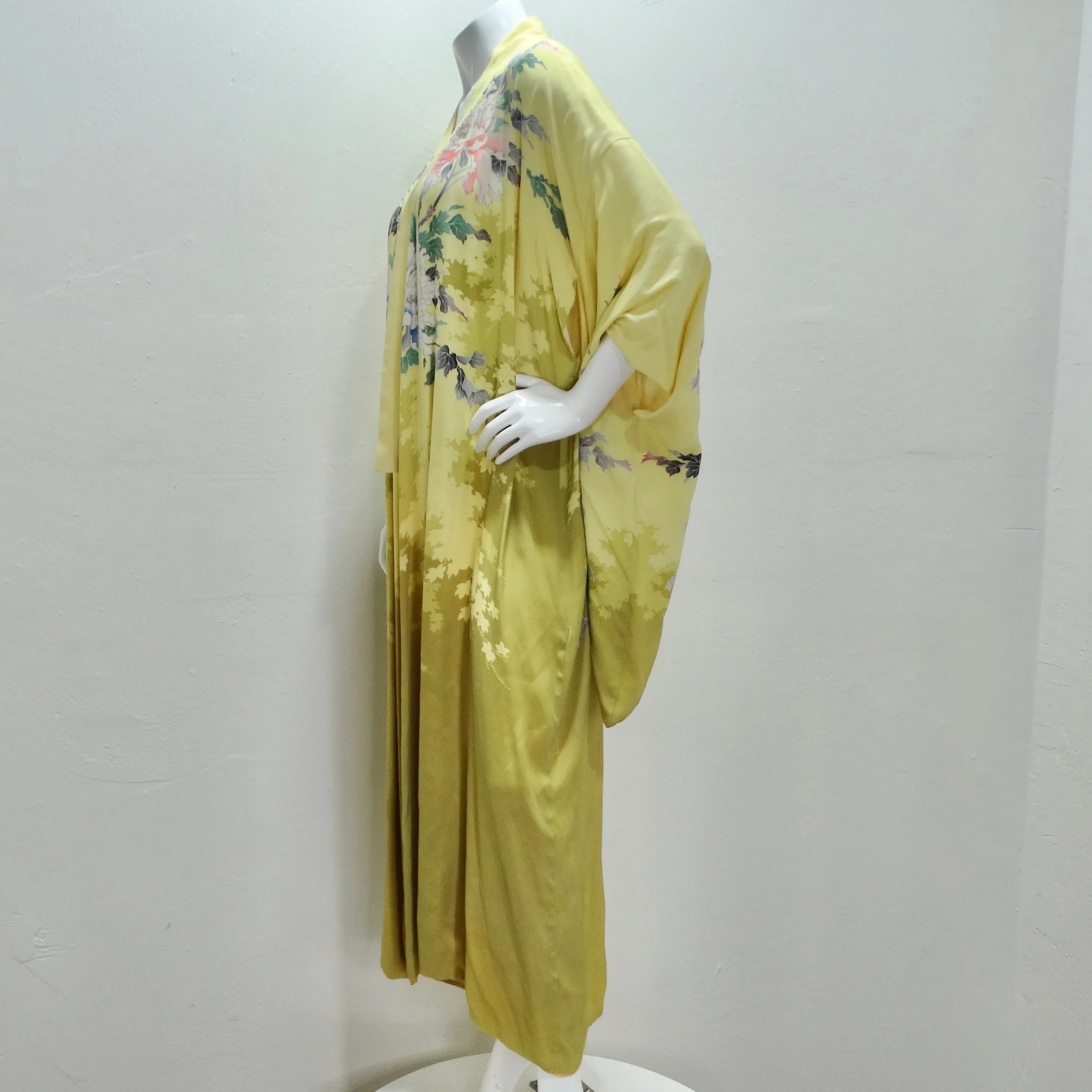 1940s Embroidered Silk Kimono