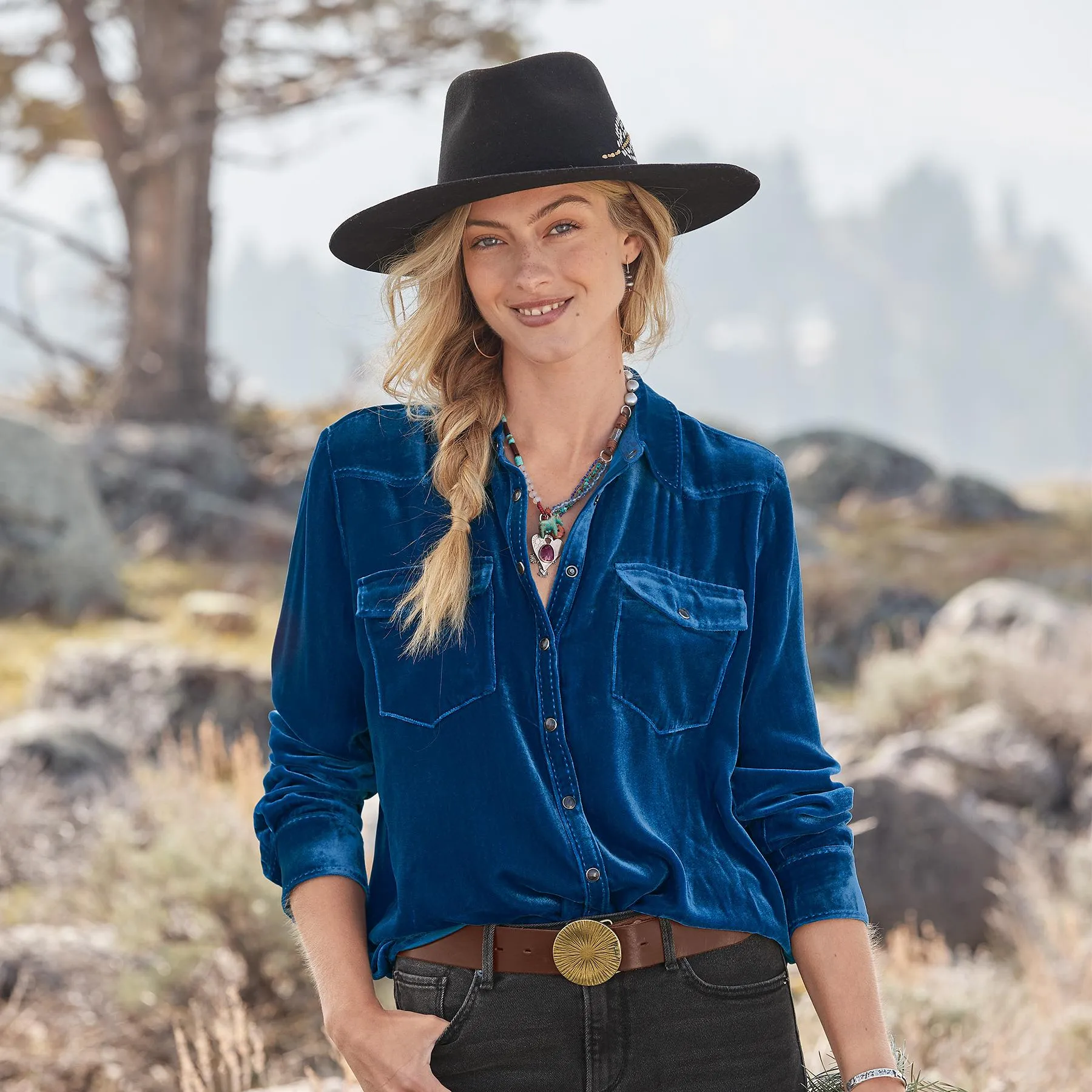 Anja Velvet Shirt