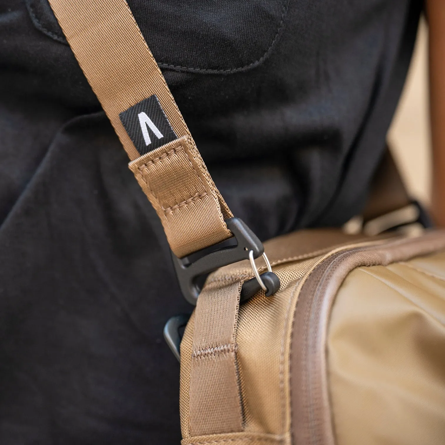 Aux Compartment Sling 3L