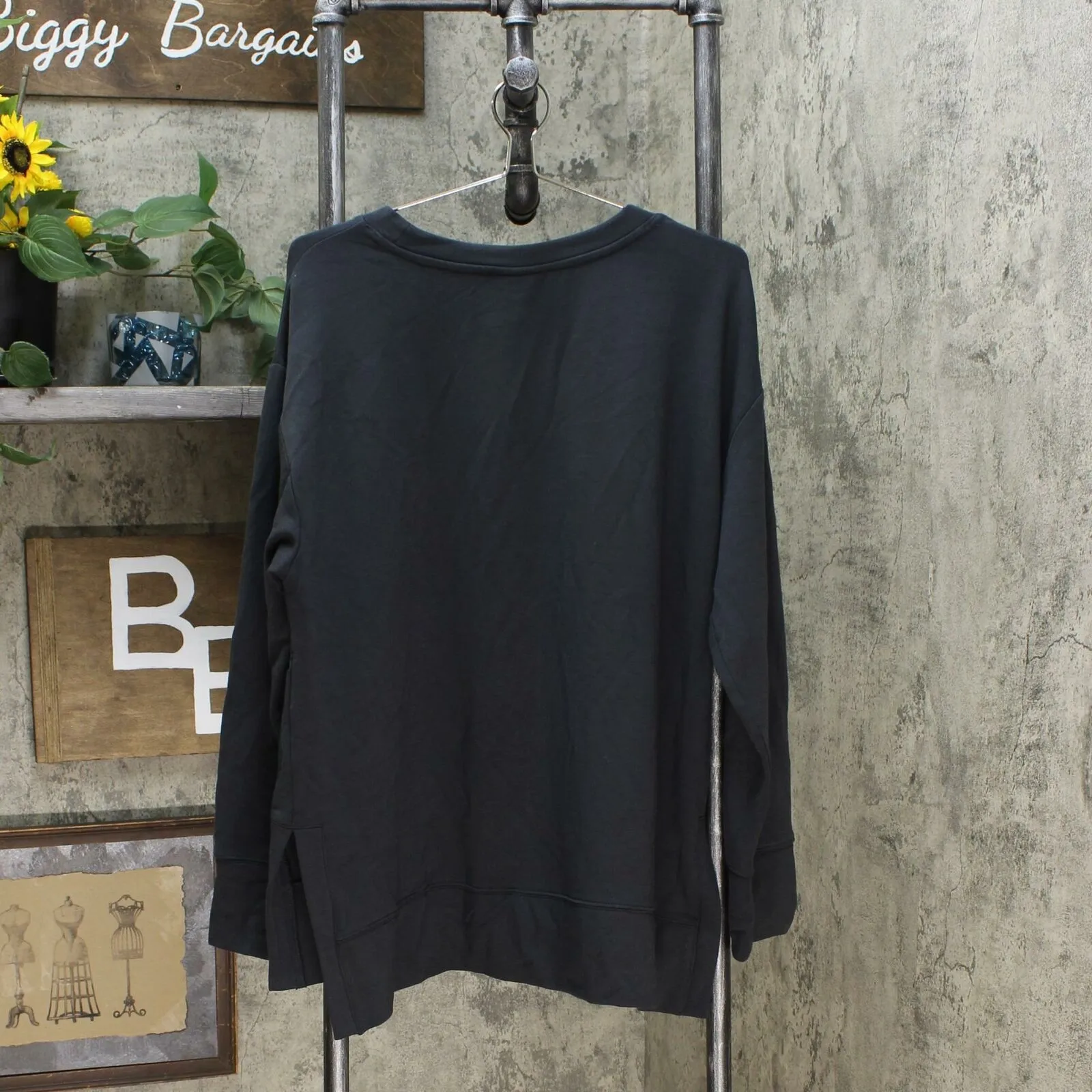 Ava & Viv Women's Plus Size Lightweight Long Sleeve Crewneck Sweatshirt