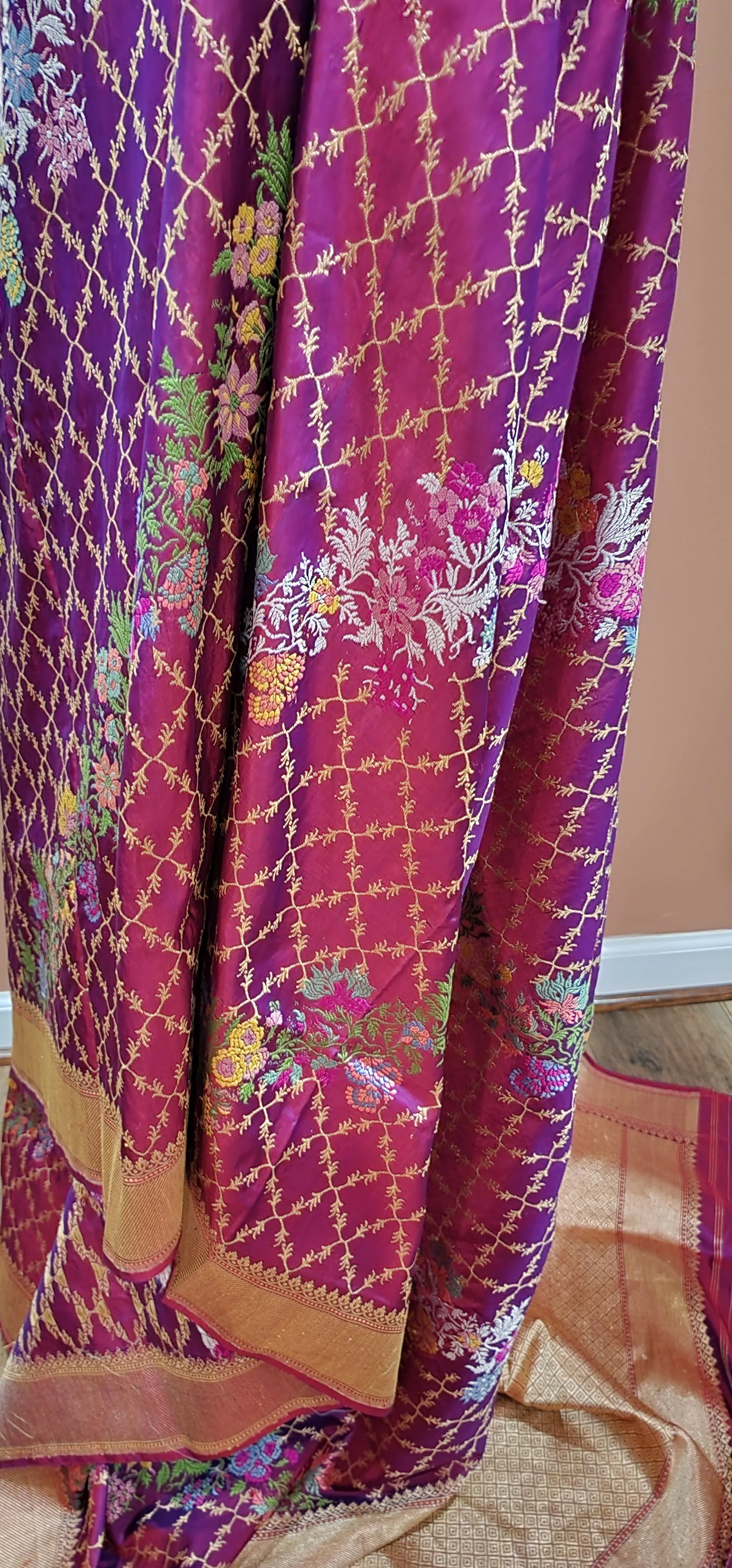 Banaras Kadwa Jangla Meenakari Saree.