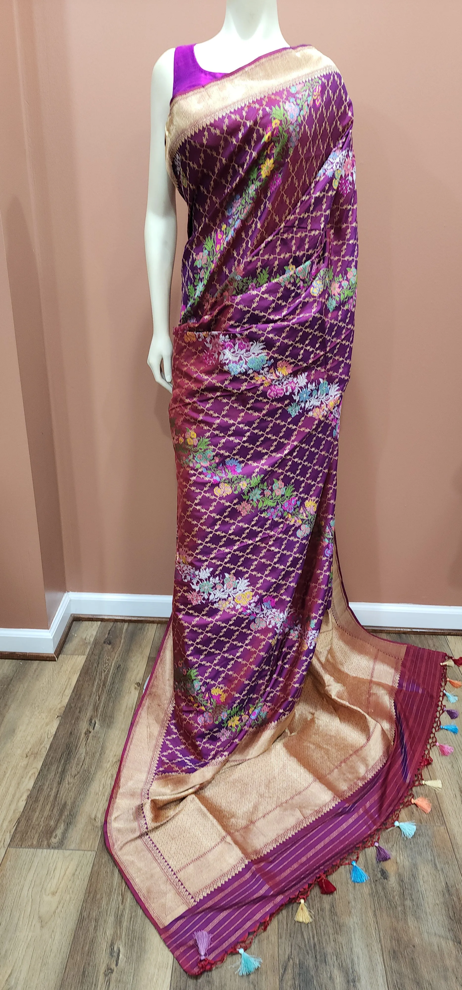 Banaras Kadwa Jangla Meenakari Saree.