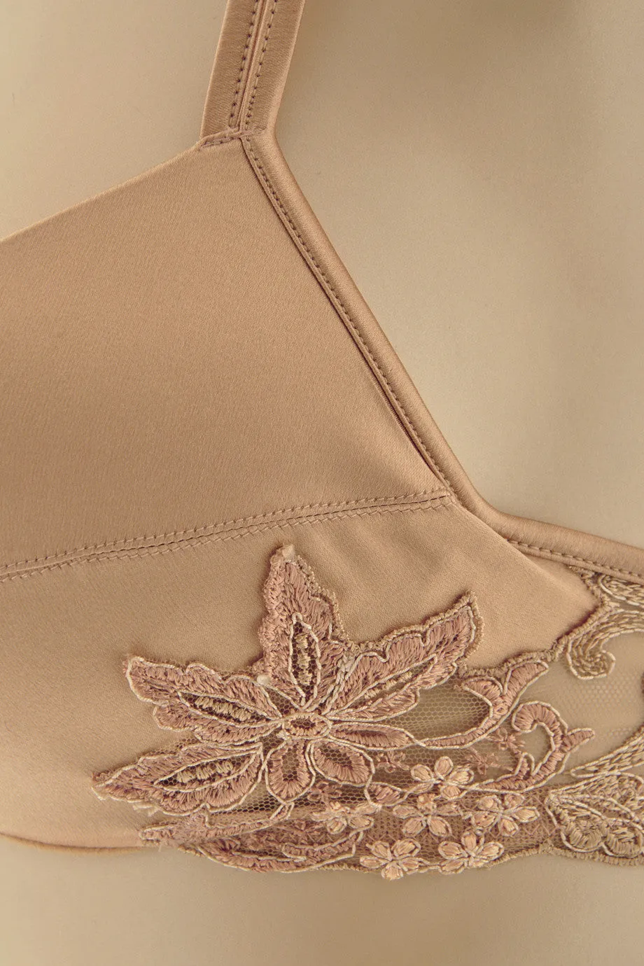 COTTON CLUB NUDE Silk Floral Bra