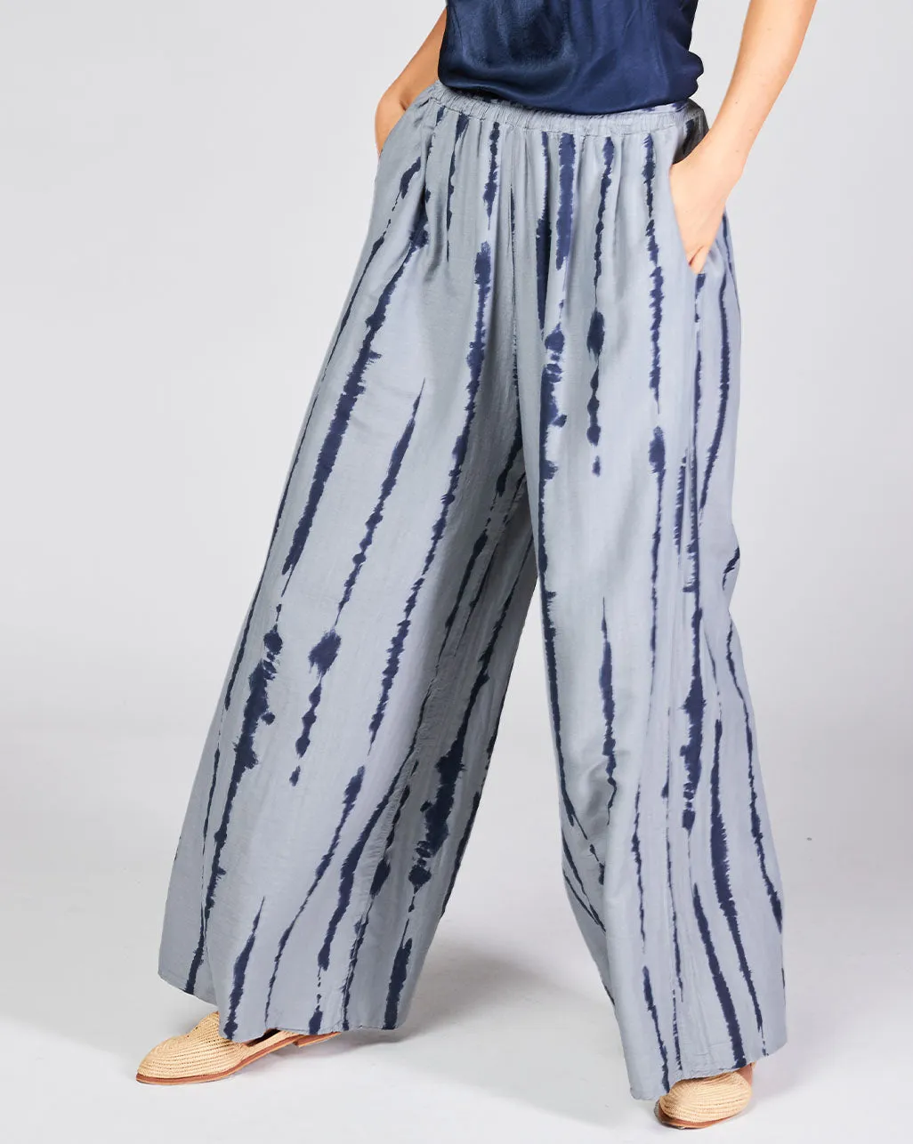 Cotton Silk Blend Drip Striped Elasitc Waist Palazzo Pant
