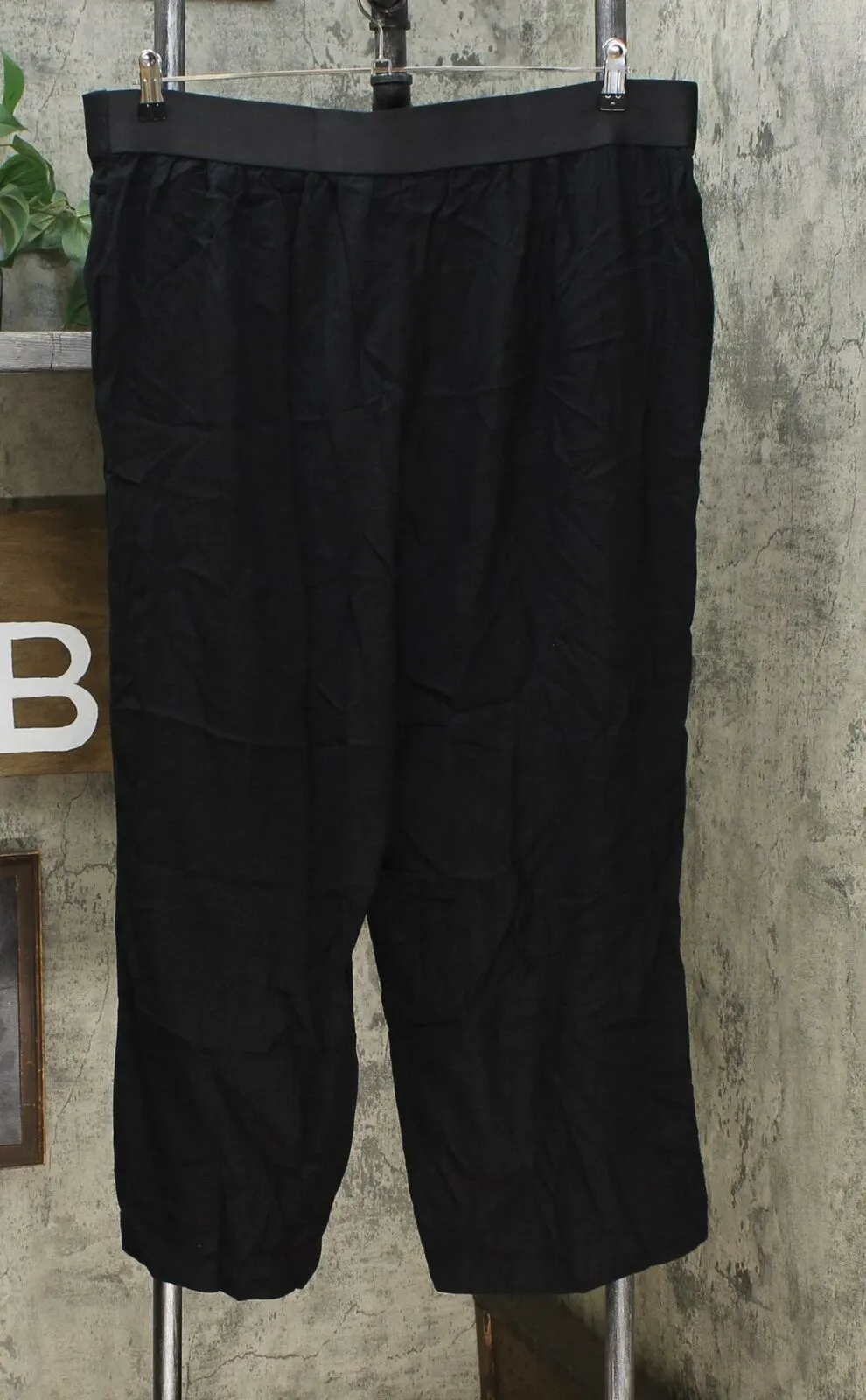 DG2 by Diane Gilman Women's Plus Size Stretch Linen Blend Crop Pants