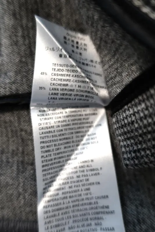Giorgio Armani Glen Plaid Blazer Gray Cashmere-Blend Size 40 Three Button Jacket