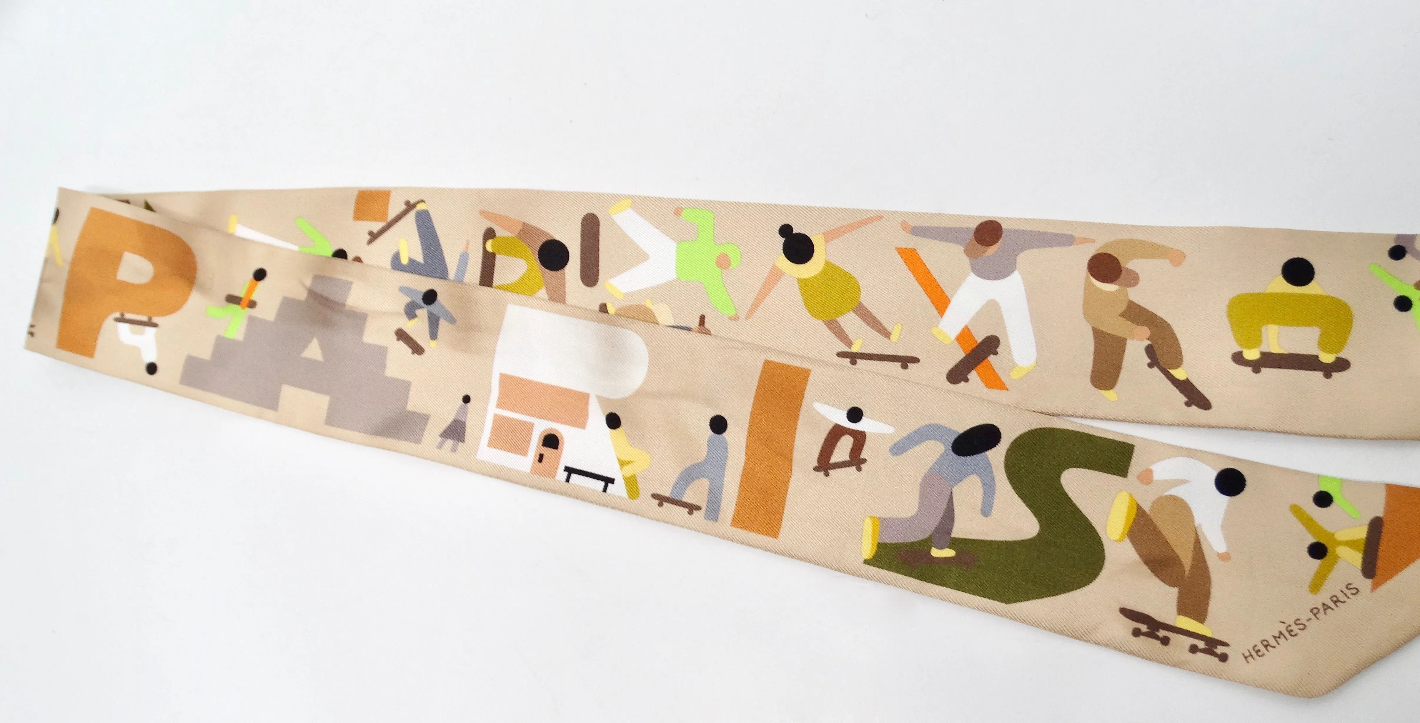 Hermes "Figures Libres" Skateboarding Scape Printed Silk Twilly