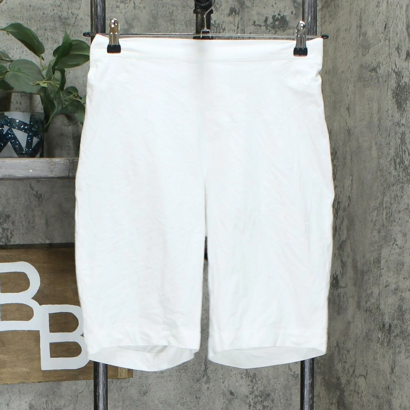 Isaac Mizrahi Live! Women's 24/7 Stretch Pull-On Bermuda Shorts Bright White 8
