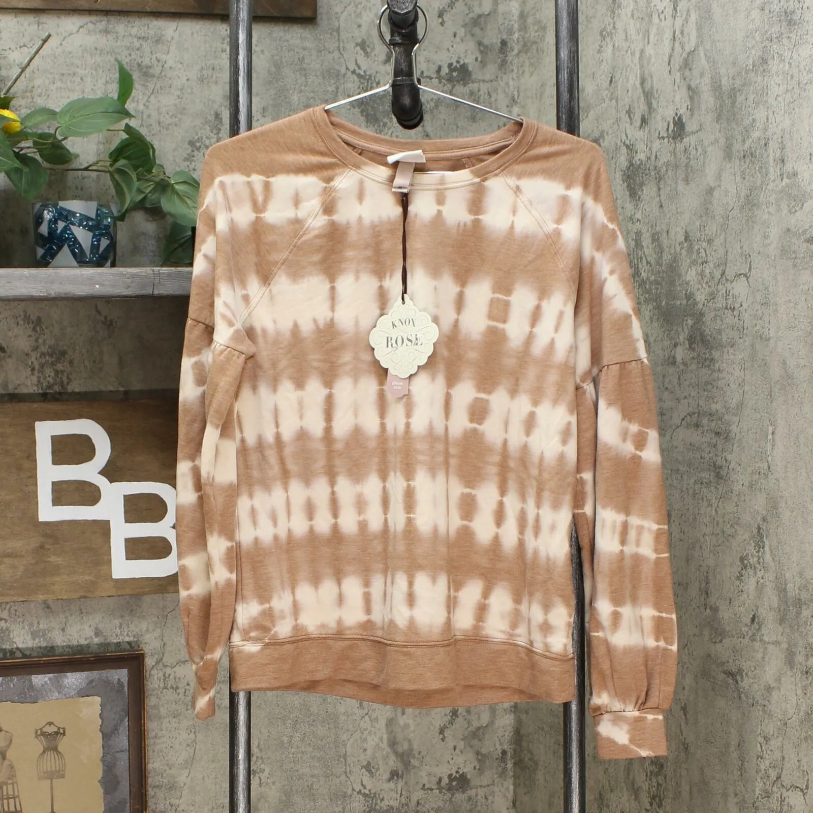 Knox Rose Women's Balloon Long Sleeve Scoop Neck Blouse