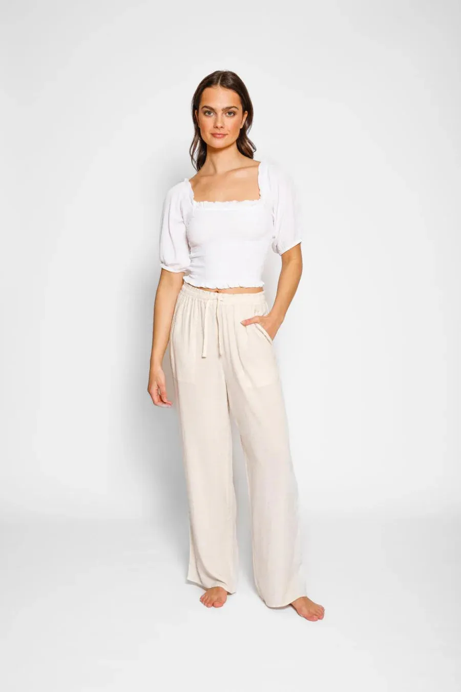 KOY RESORT- WOMEN'S CAPRI TRAVEL PANT COVER UP