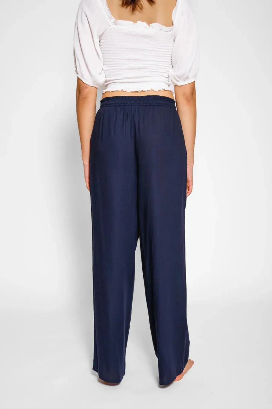 KOY RESORT- WOMEN'S CAPRI TRAVEL PANT COVER UP