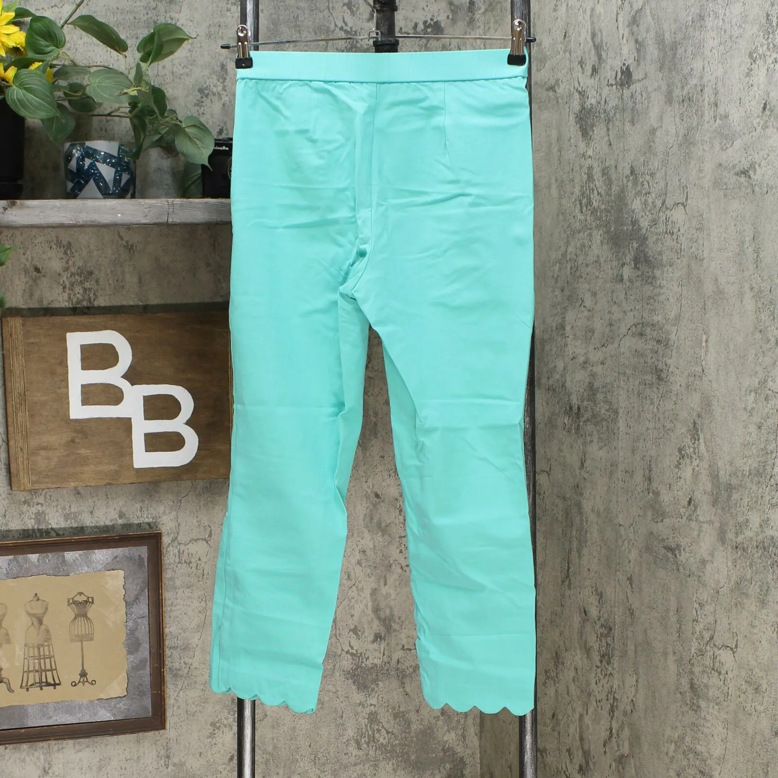 Lemon Way Women's Flawless Twill Scallop Hem Crop Pants Turquoise 4