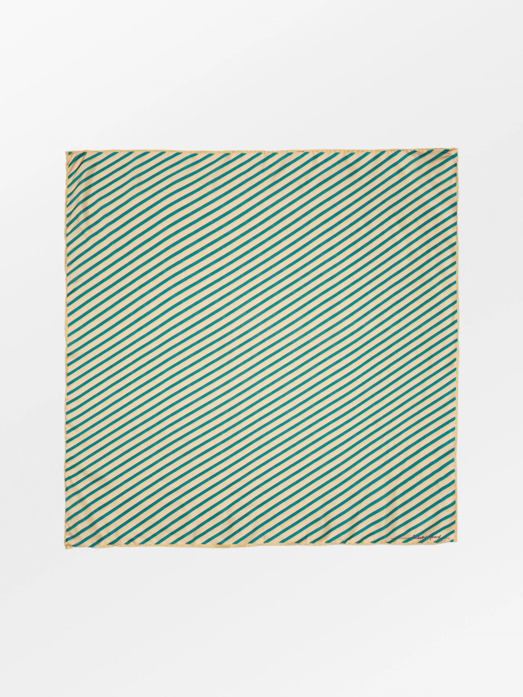 Lillet Sia Scarf