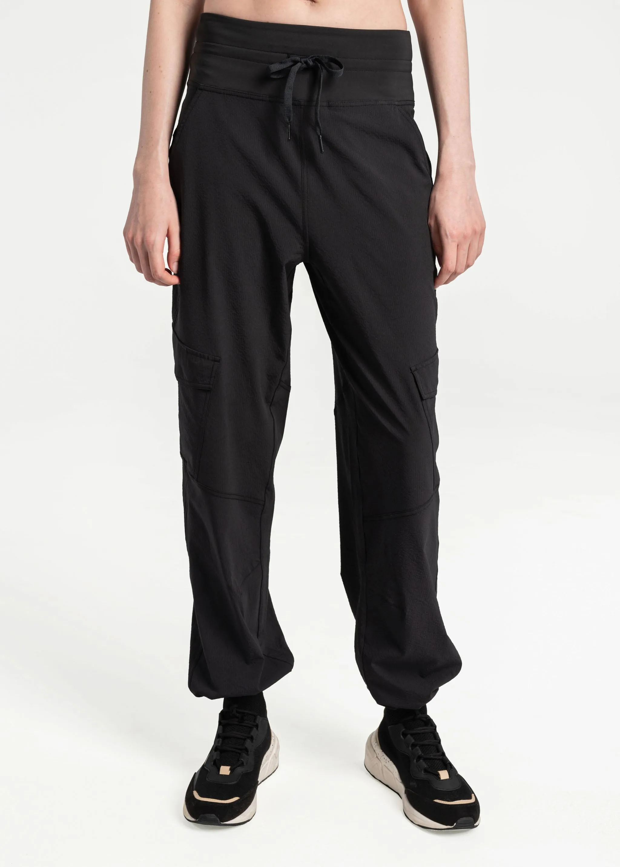 Lolë Momentum Pants