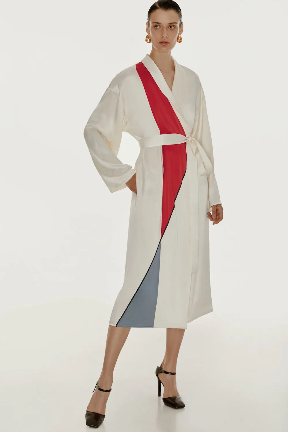 Reversible white robe