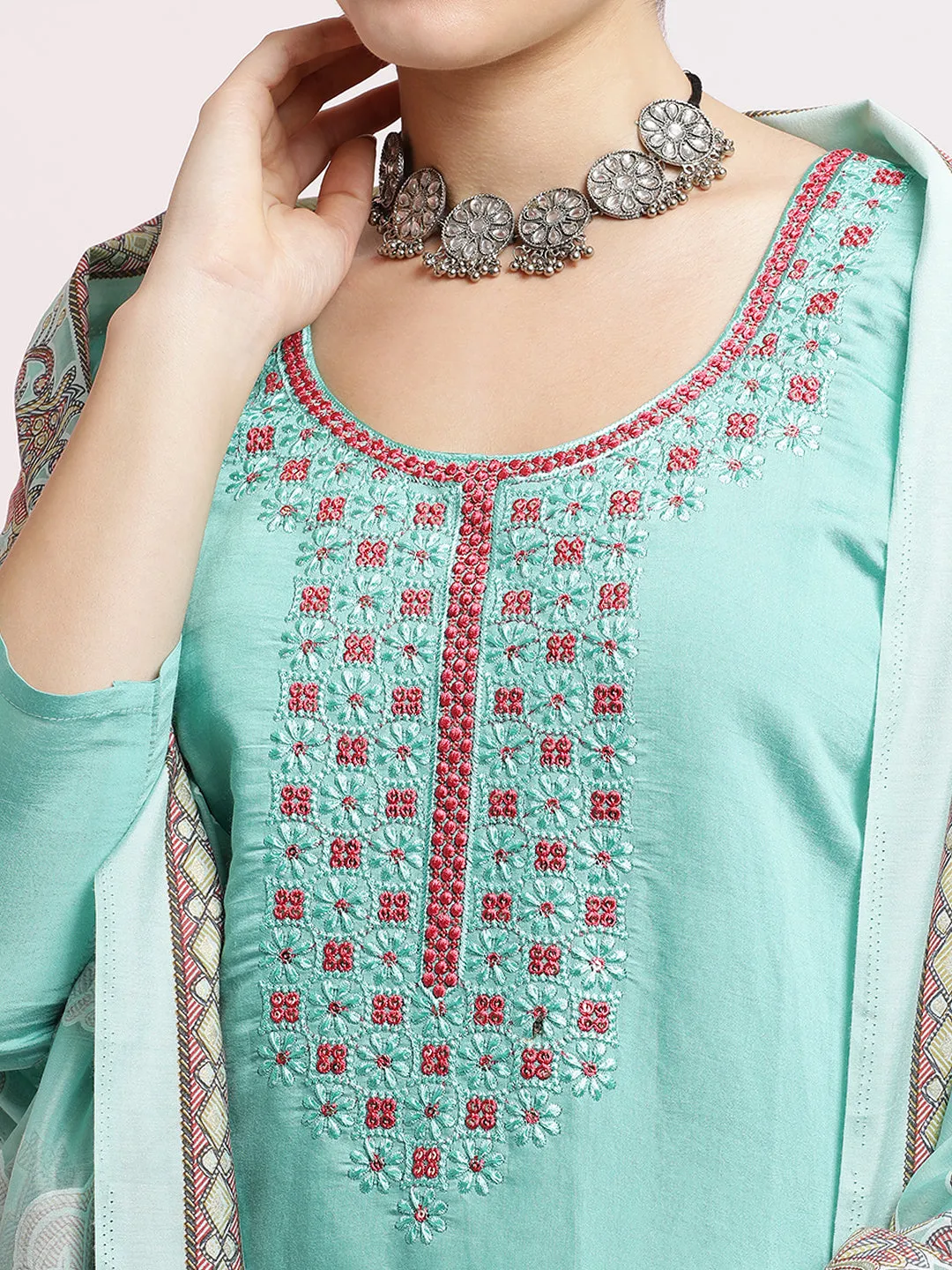 Sea Green Embroidered Silk Blend Kurta Set With Dupatta
