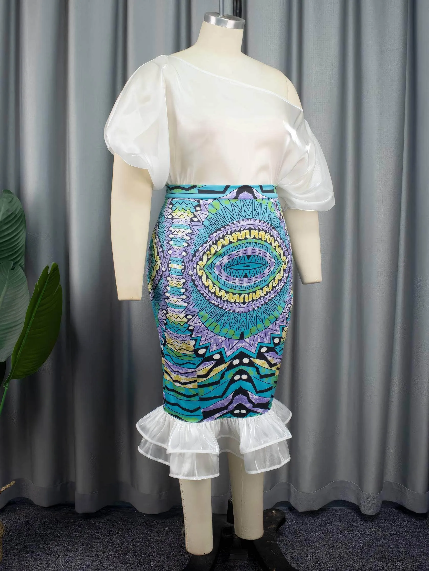 Two-Piece Off-Shoulder Mesh Blouse Patchwork Skirt