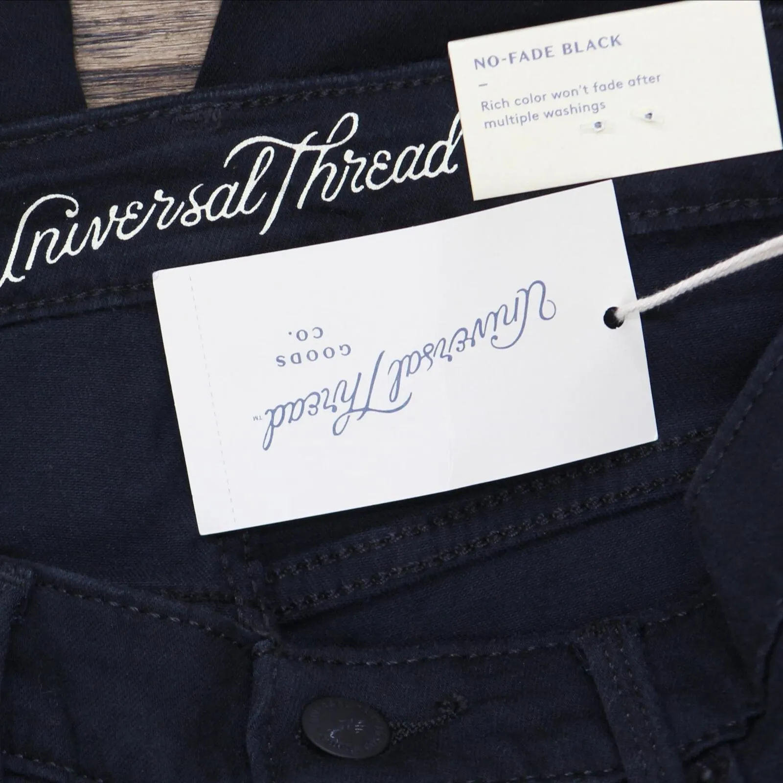 Universal Thread Women's Mid-Rise Jeggings 00558282