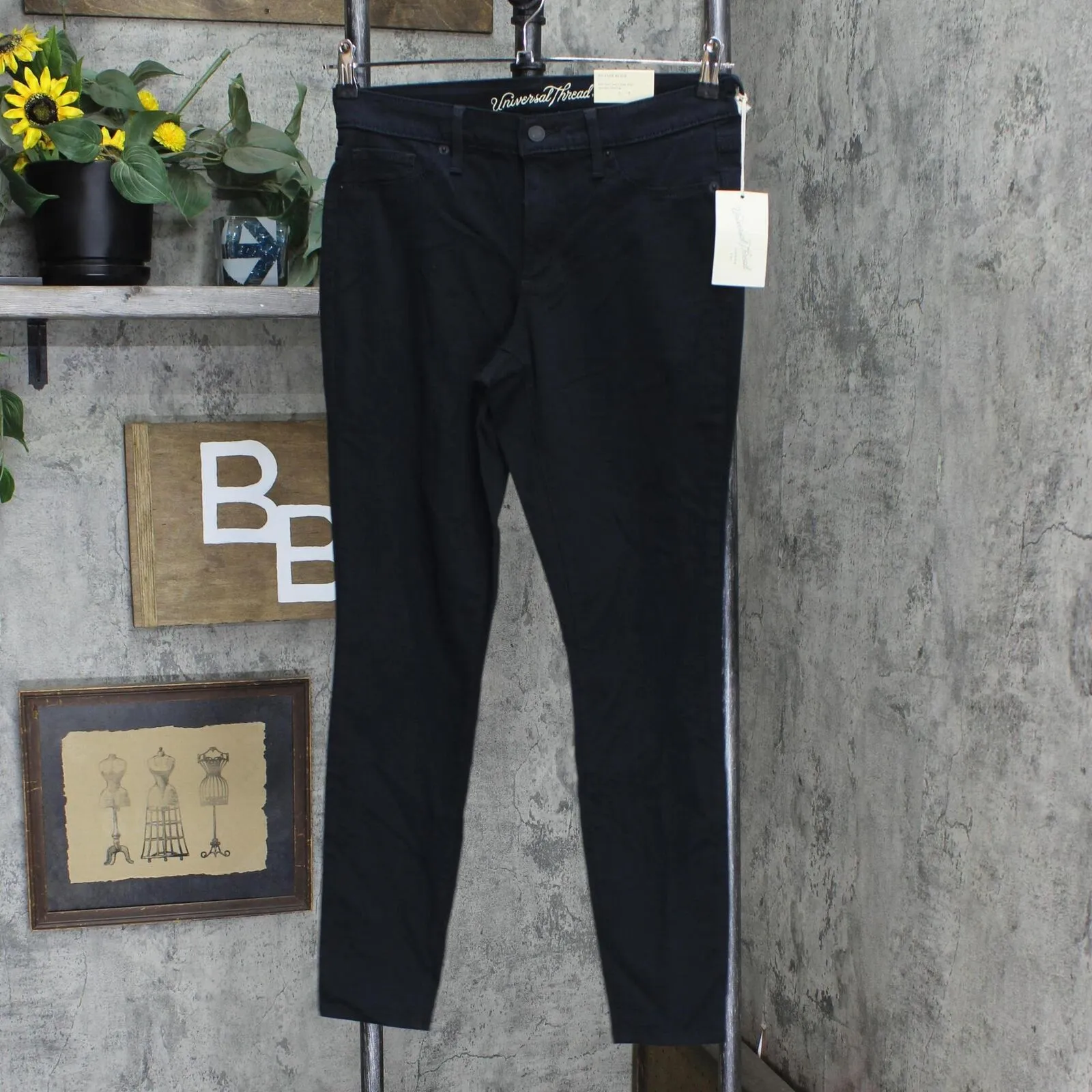 Universal Thread Women's Mid-Rise Jeggings 00558282