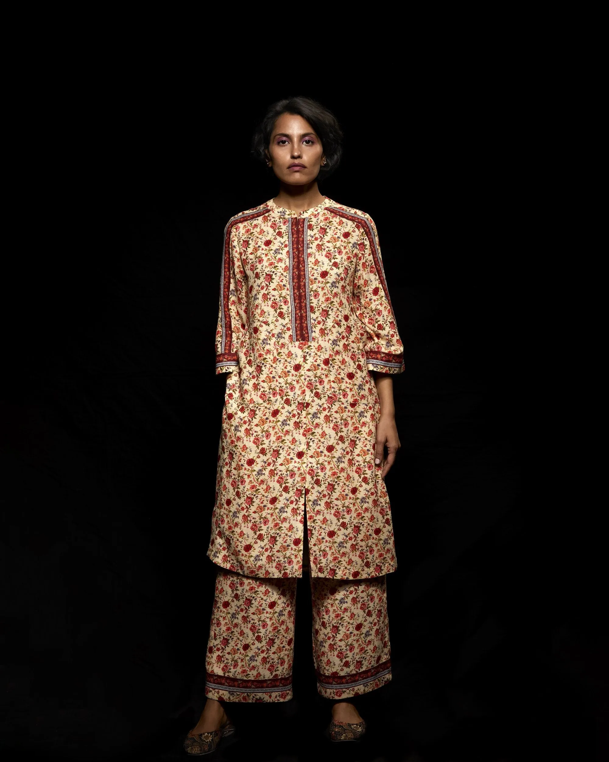 Viam   I   Ivory Floral Hand Printed Sherwani