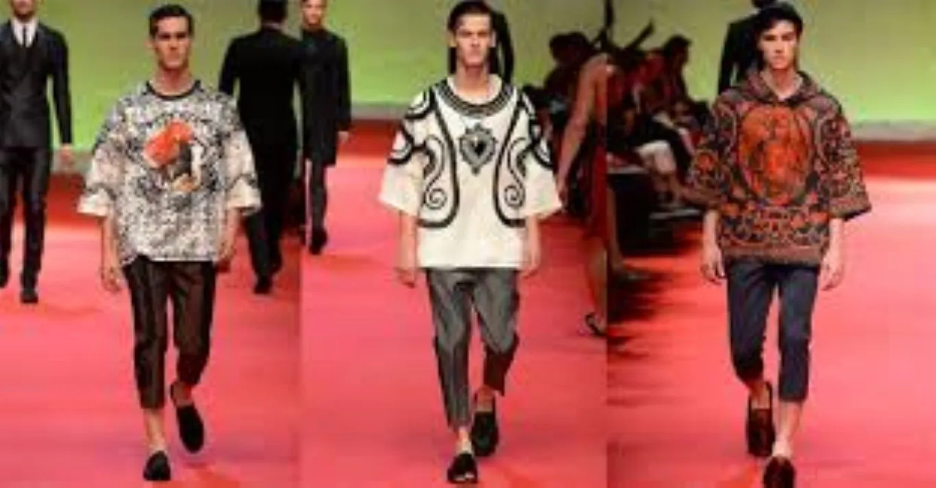 White Black Polka Silk Crewneck T-shirt